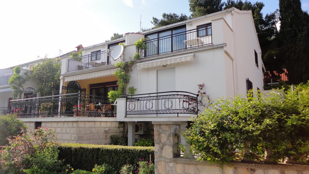 Guesthouse Apartment Bozica Bol Dış mekan fotoğraf