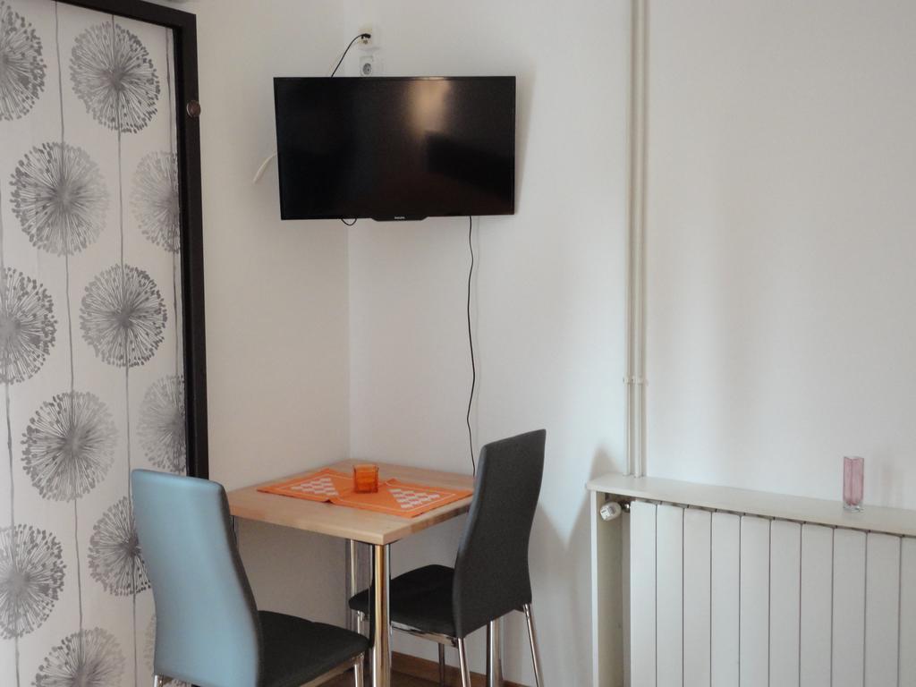 Guesthouse Apartment Bozica Bol Oda fotoğraf