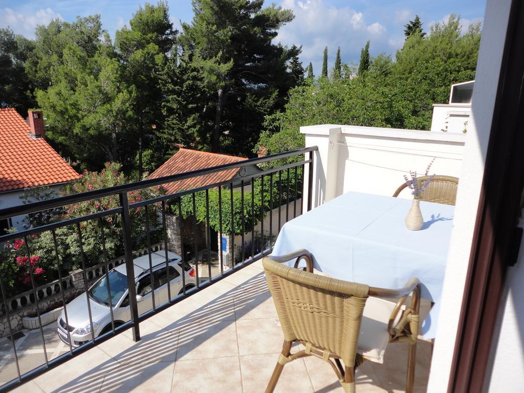 Guesthouse Apartment Bozica Bol Dış mekan fotoğraf