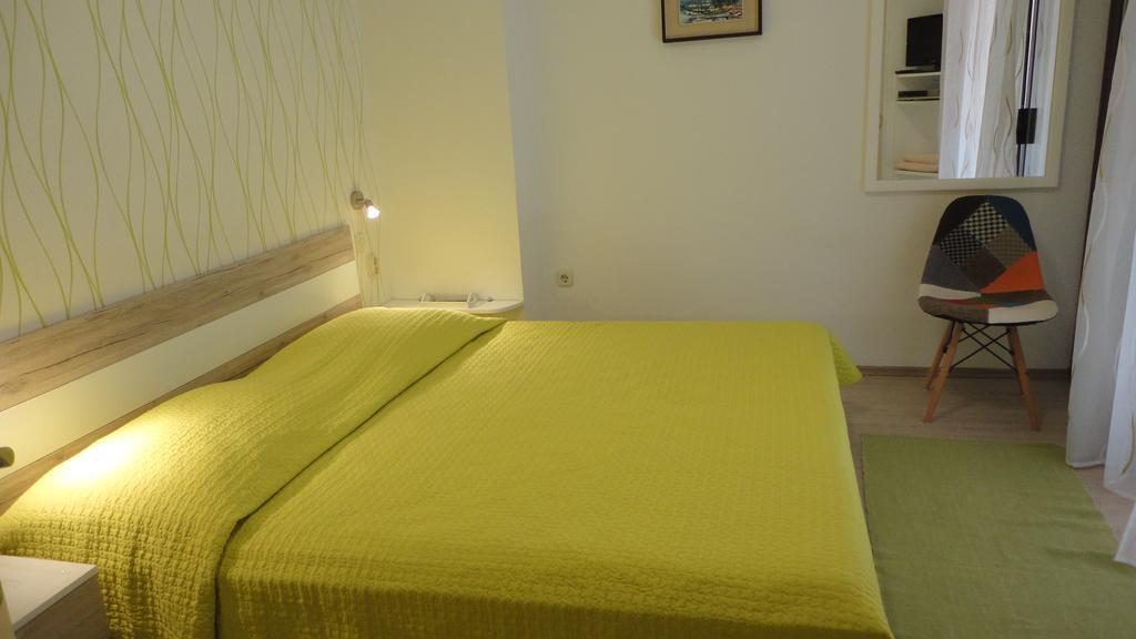 Guesthouse Apartment Bozica Bol Dış mekan fotoğraf
