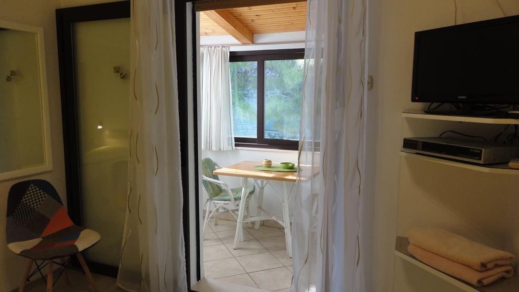 Guesthouse Apartment Bozica Bol Dış mekan fotoğraf