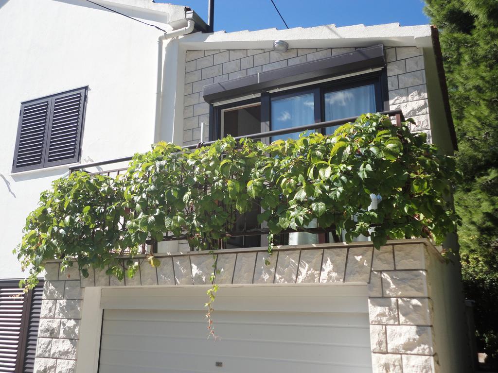 Guesthouse Apartment Bozica Bol Dış mekan fotoğraf
